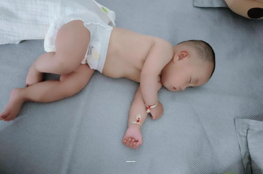 广州供卵代怀包生男孩三个月宝宝头围